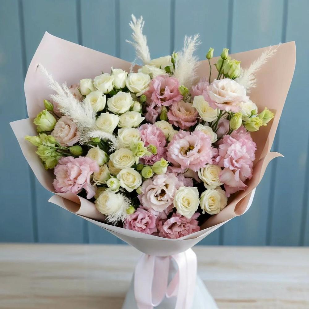 Букет цветов из: Альстромерии и Розы в Водный