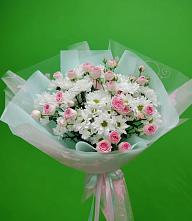 Букет цветов из:  Розы и Хризантемы #REPLACE_PRED# Водный