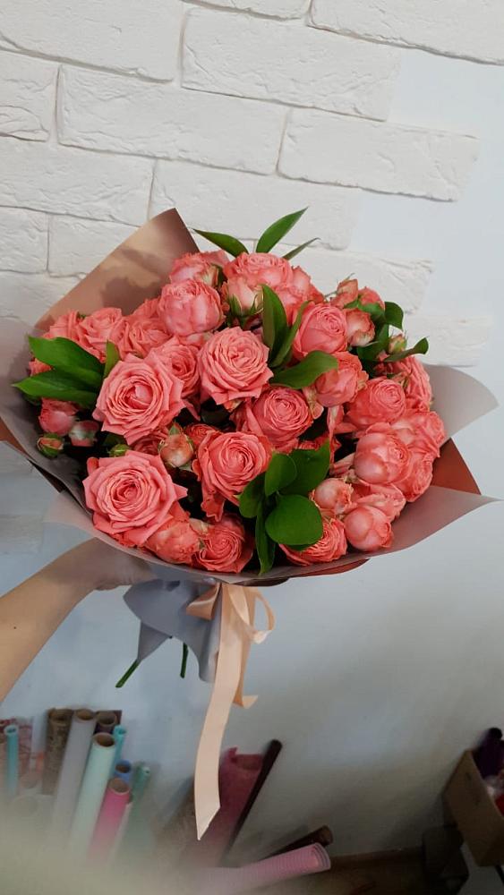 Букет цветов из: Розы в Водный