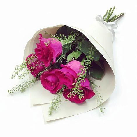 Букет цветов из: Розы в Водный