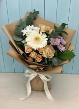 Букет цветов из:  Герберы и Хризантемы в Водный