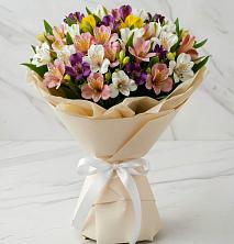 Букет цветов из:  Альстромерии в Водный