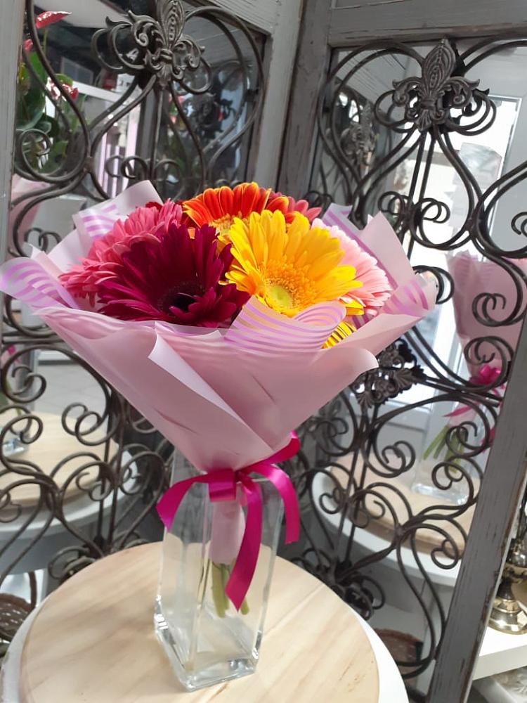 Букет цветов из: Герберы в Водный