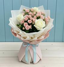 Букет цветов из:  Розы в Водный
