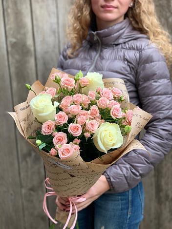 Букет цветов из: Розы в Водный