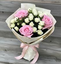 Букет цветов из:  Розы в Водный