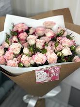 Букет цветов из:  Розы в Водный
