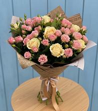 Букет цветов из:  Розы в Водный