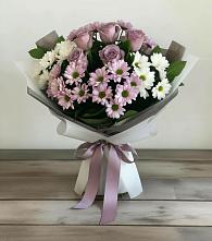 Букет цветов из:  Хризантемы и Розы в Водный