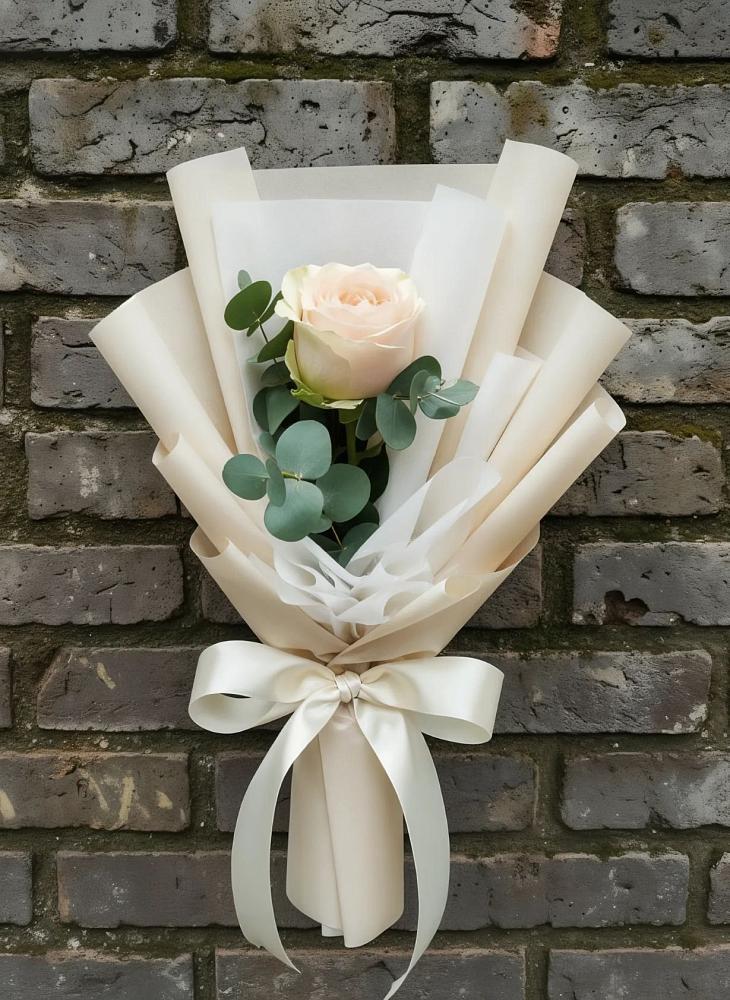 Букет цветов из: Розы в Водный