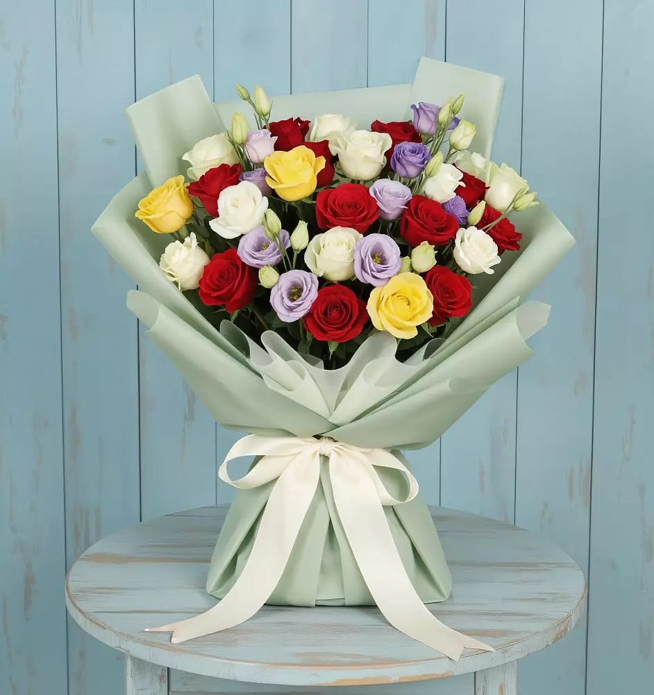 Букет цветов из: Розы в Водный