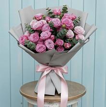 Букет цветов из:  Розы в Водный